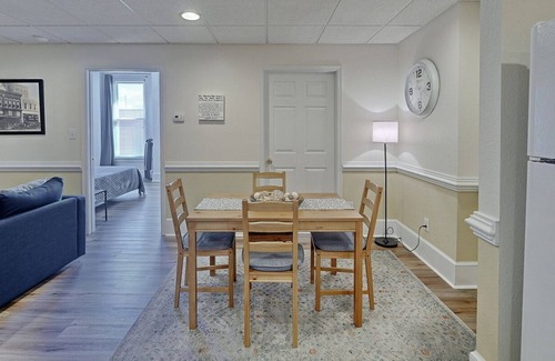 Elizabeth City Apartment | Stay Downtown on Historic Main St.