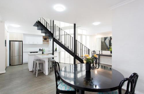 Fremantle House | Stay Fresh - Fremantle CBD
