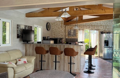 Bagnols-en-Foret House | Stay from 3 nights Villa with infinity pool, Pool house, Spa