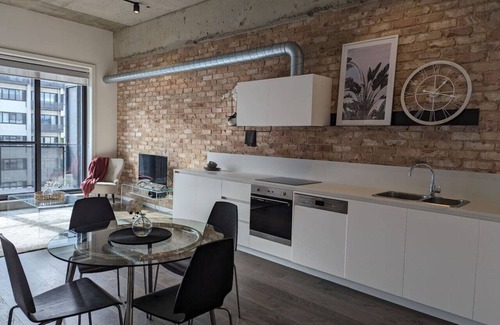 Phillip Apartment | Stay@Furzer 2br2bth1car