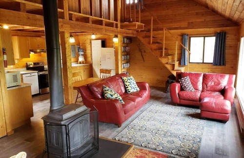 Blaeberry House | Stay Golden - Harnett House