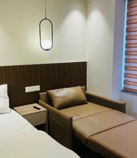 Jaypee Greens Apartment | Stay heights near Expo Mart
