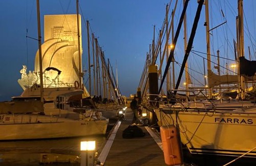 Belem Boat Rental | Stay in a Boat - Lisboa