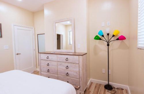 Leeward Settlement Apartment | Stay in a Long Bay Beach Villa with a Shared Pool