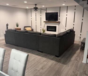 Snellville Villa | Stay in a new modern townhouse Sleeps 10