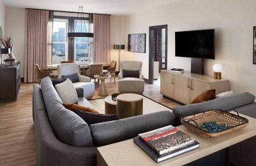 Theater District House | Stay in San Francisco's Finest! Pets are Allowed Here, Close to Union Square!