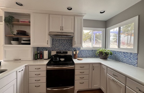 Skyway House | Stay in Style & Comfort with Our Family-Friendly VRBO near the Broadmoor Hotel