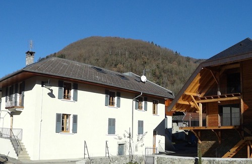 Faverges-Seythenex Condo | Stay in the Pays de Savoie - Le Banc Fleury - Lake Annecy and mountain areas