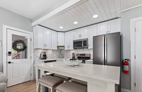 Cape May Condo | Stay in the Heart of Cape May! Park, Walk, ENJOY!