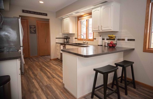 Madison Lake House | Stay in View of Madison: Beautiful, spacious home on Madison Lake