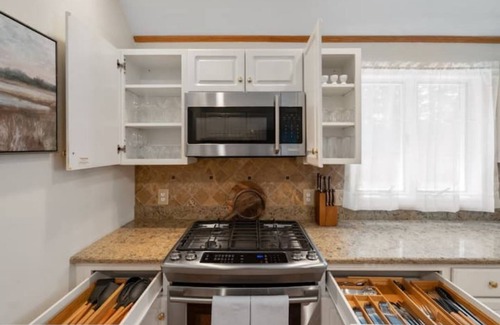 Saratoga Springs House | Stay Inn Boujee - The Haven