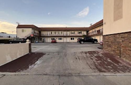 Harbor Hotel | Stay Inn Motel