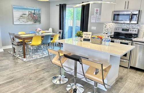 Port Weller West House | Stay Long-term by NOTL @ 50% OFF from Oct-March!