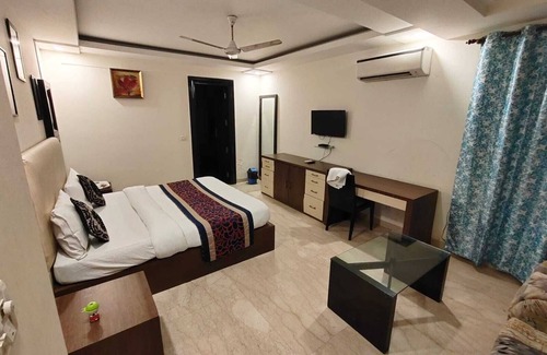 Greater Kailash I Bed & Breakfast | Stay N Move Residency nKailash Colony Metro Station,Greater Kailash1,Nehru Place
