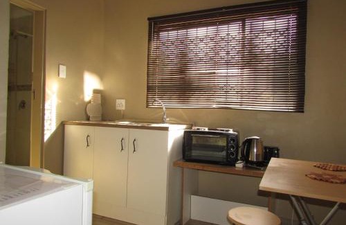 Hammanskraal Apartment | Stay near Dinokeng