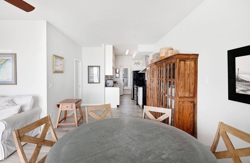 Sullivan's Island Apartment | Stay @ Ocean Spray at the Blue Horizon