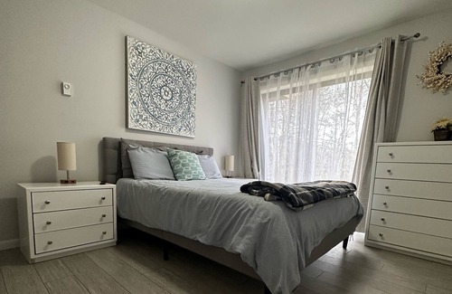 Hunter Condo | Stay ON Hunter Mountain in updated comfy 3 bed 2 bath with fireplace