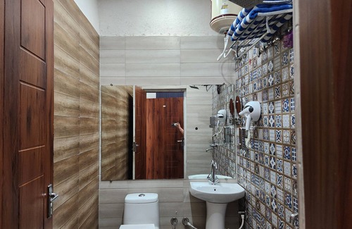 Rishikesh Hotel | Stay On The Ganges
