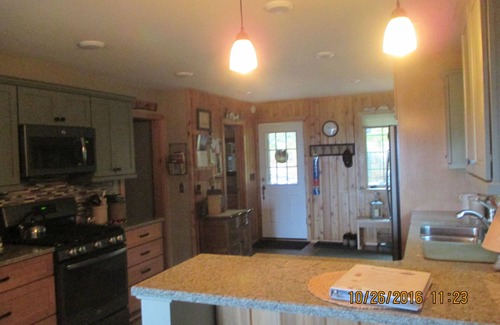 Forest Beach Cottage | Stay On The Tunnel Of Trees Scenic Highway