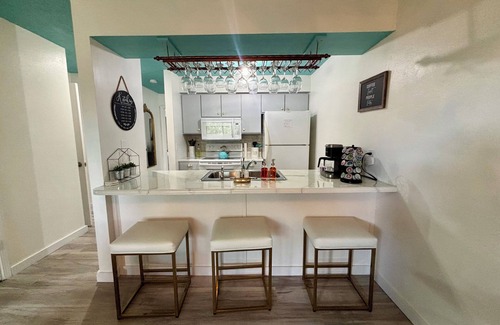 Table Rock Condo | Stay & Play Golf Package, 2 Pools and Hot Tub, Great Views, Near Lakes