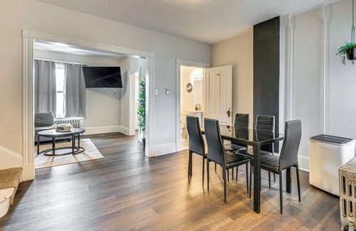 Stroudsburg House | Stay & Play in Dtwn Stroudsburg: Updated Townhouse