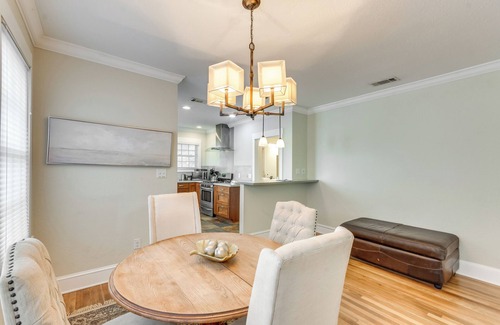 East Hill House | Stay & Play in Pensacola: Apartment Near Dtwn