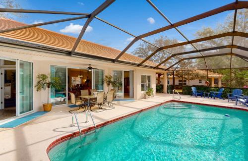 Crystal River House | Stay & Play Villa