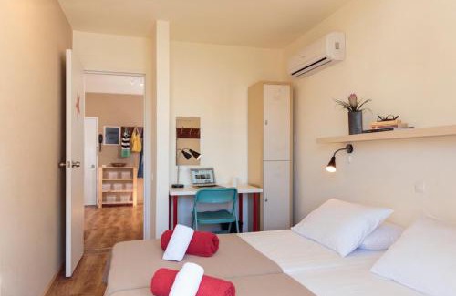 Rhodes Hostel | STAY Rhodes HoStel & Bar