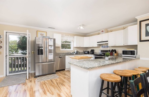 Folly Beach House | Stay @ Sandi Lou! Oceanfront Classic Folly Beach Home