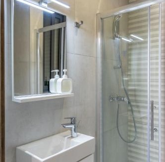 Tower Road Apartment | Stay Steps Away From The Sea in Sliema - Sleeps 4