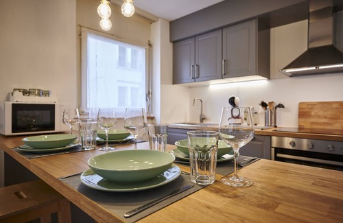 Central Interlaken Apartment | Stay Switzerland Apartments - Mountain View Apartment