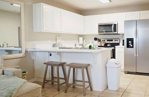 Navarre Beach Condo | Stay @ the Sound & Sea, walk to Navarre Beach/Pool