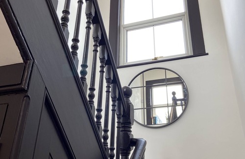 Burton on Trent House | Stay @ The Wellington Burton-Single Room STARBUCKS