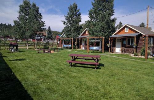 Twin Lakes House | Stay Twin Lakes Cabin 2