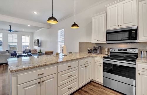 Tyler House | STAY TYLER @ Faulkner- amazing location