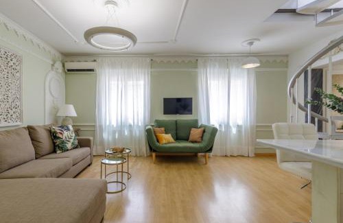 San Felipe Neri Apartment | Stay U-nique Apartment Ollerias