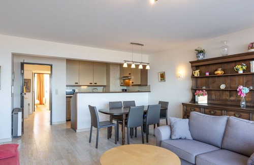 Middelkerke Apartment | Stay with Terrace, Middelkerke