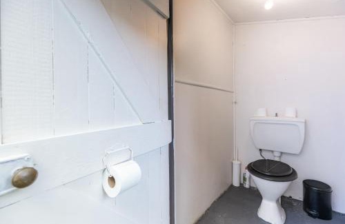 Mount Colah House | StayAU 4BRM Charming Modern Home in Mt Colah