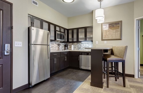 Maryland Heights Hotel | Staybridge Suites St Louis - Westport by IHG
