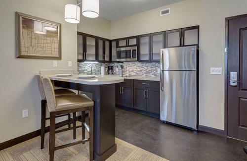 Maryland Heights Hotel | Staybridge Suites St Louis - Westport by IHG