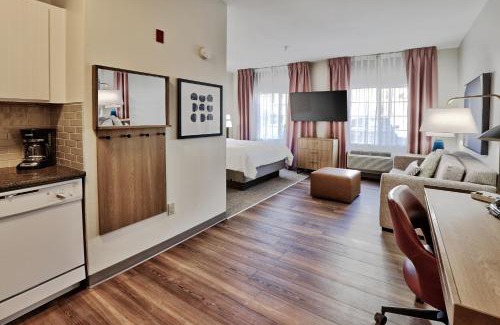 Albuquerque Hotel | Staybridge Suites - Albuquerque Airport by IHG