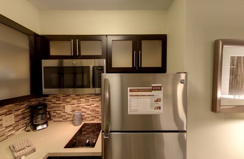 Bryant Pattengill East Hotel | Staybridge Suites Ann Arbor- Univ of Michigan by IHG