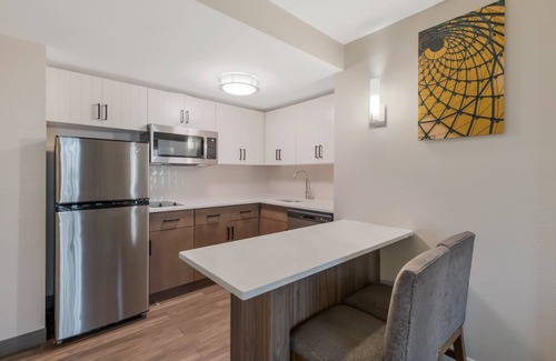 Chesapeake Hotel | Staybridge Suites Chesapeake by IHG