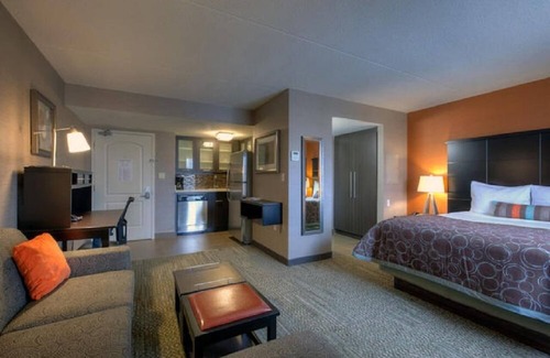 Central Hamilton Hotel | Staybridge Suites Hamilton Downtown by IHG