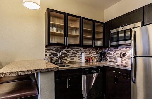 Laredo Hotel | Staybridge Suites Laredo International Airport by IHG