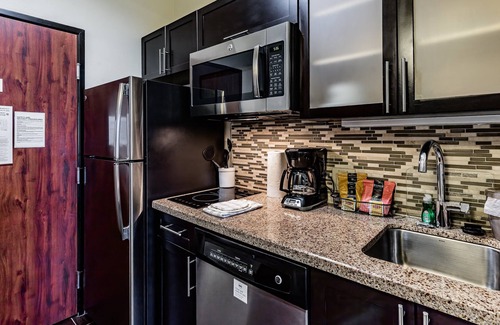 Laredo Hotel | Staybridge Suites Laredo International Airport by IHG