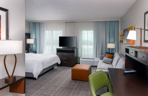 Doral Hotel | Staybridge Suites Miami Doral Area by IHG