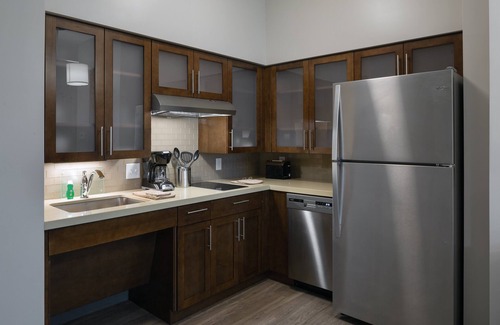 Encanto Hotel | Staybridge Suites Phoenix - Biltmore Area by IHG