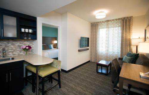 South Lake Union Hotel | Staybridge Suites Seattle - South Lake Union by IHG