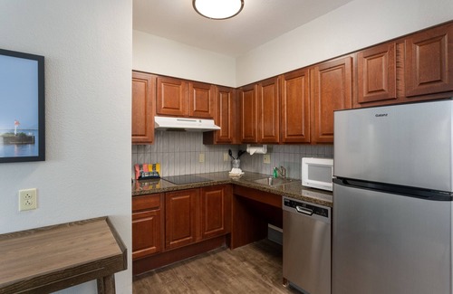 West Seneca Hotel | Staybridge Suites West Seneca by IHG